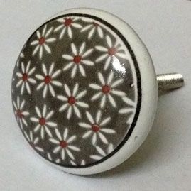 Brown and White Daisy Cluster Ceramic Knob