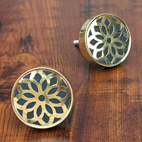 Istanbul Etched Brass Floral Cabinet Knob