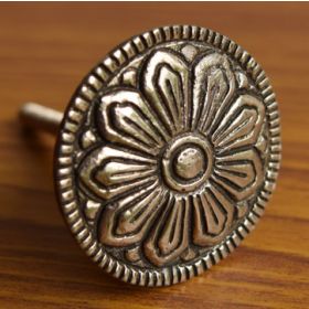 Silver Lily Metal Drawer Knob and Pull