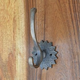 Decorative Star Plate Iron Wall and Hat Hook